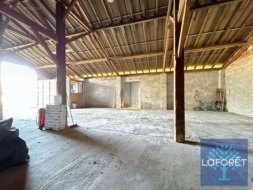 Commerce à TERCIS-LES-BAINS