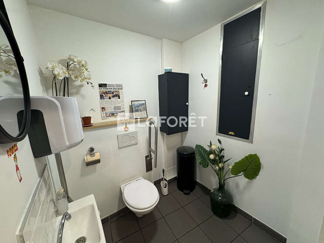 Commerce à BEAUMONT-SUR-OISE