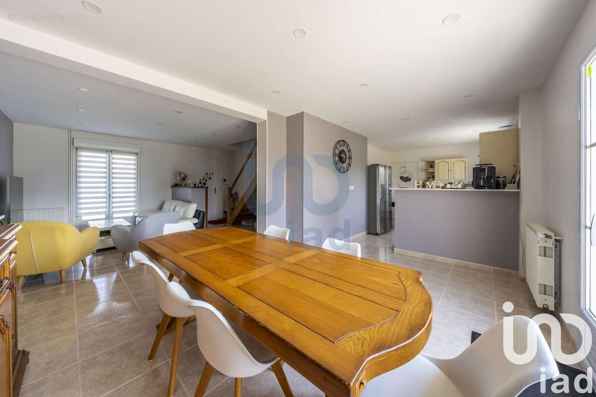 Photo 2 - Maison à AUVERNAUX