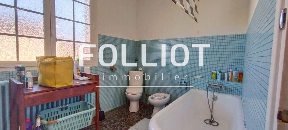 Maison à VILLEDIEU-LES-POELES