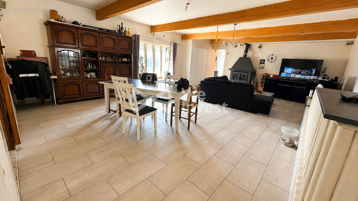 Maison à AUXY