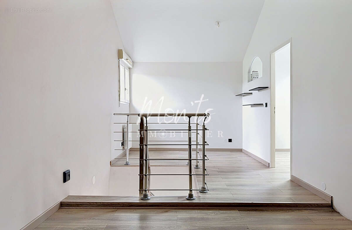 Appartement à VIRY