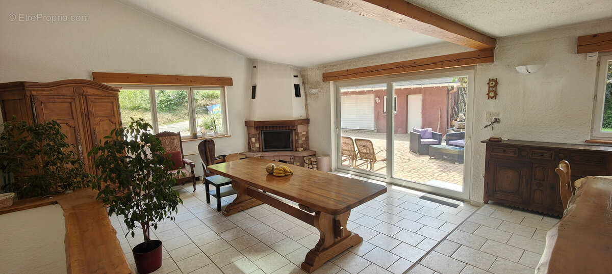 Charmante maison à Grandfontaine, quartier très ensoleillé sur les hauteurs, 135 m2, 10 ares de terrain. - photo 9