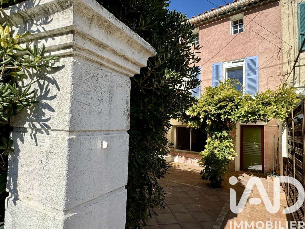 Photo 3 - Maison à SIX-FOURS-LES-PLAGES