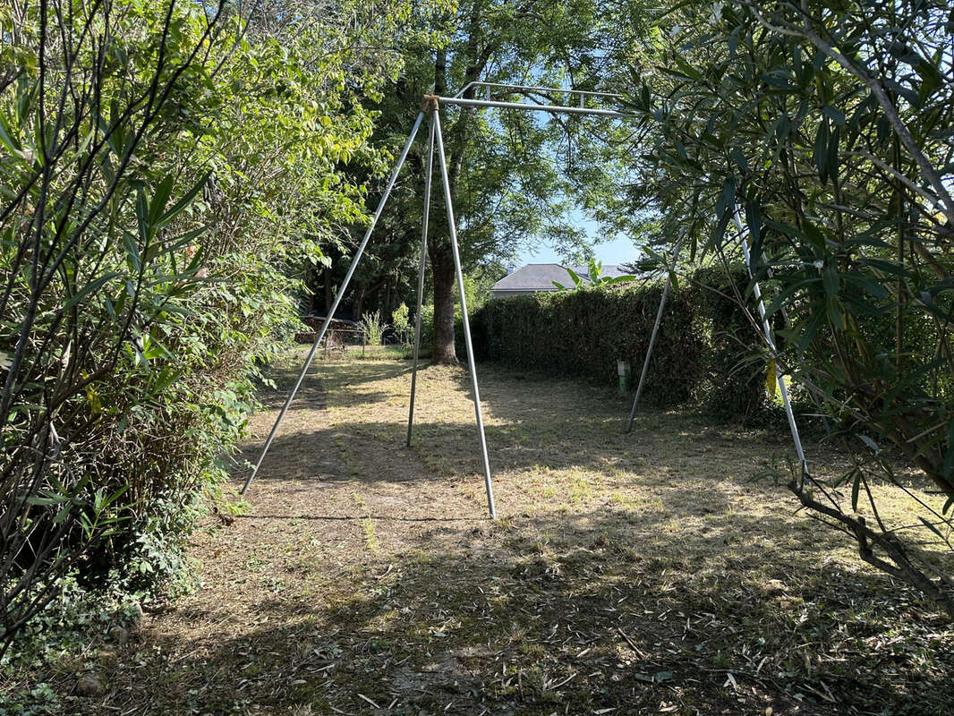 Immeuble de 1120 m2 d'exploitation à Gurmençon - photo 20