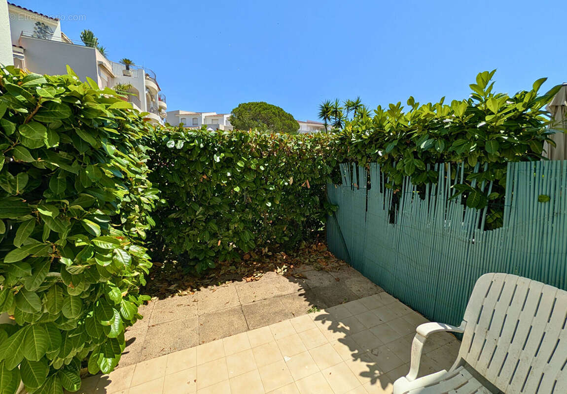 Rare : studio avec garage et cave, piscine - photo 4