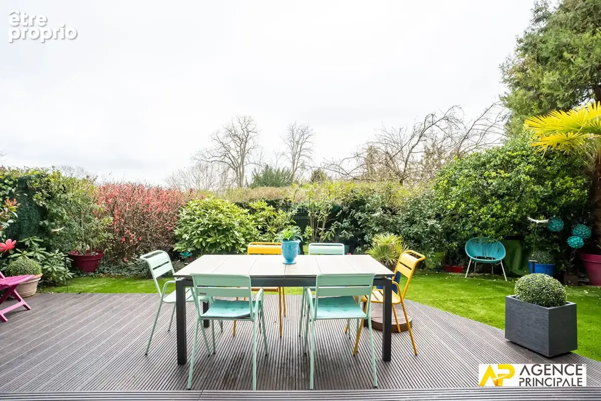Appartement  5 pièce(s) 133 M² JARDIN - photo 7