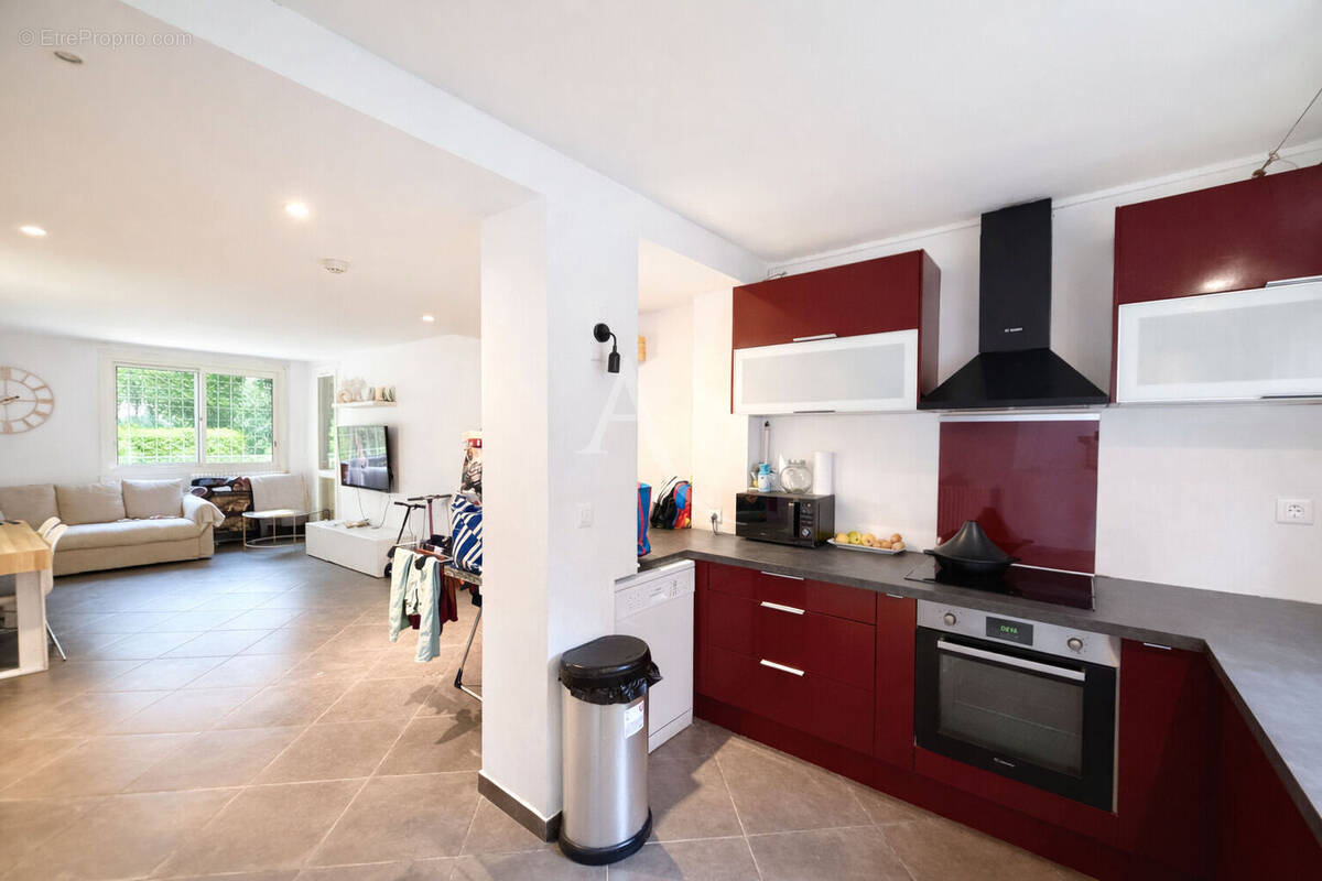 Appartement à MARSEILLE-11E