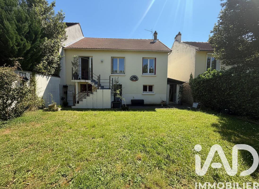 Photo 1 - Maison à L'HAY-LES-ROSES