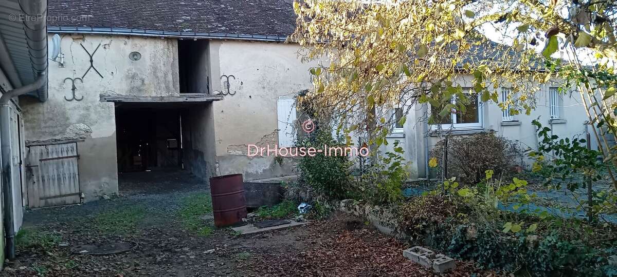 Maison à SAVIGNE-SUR-LATHAN