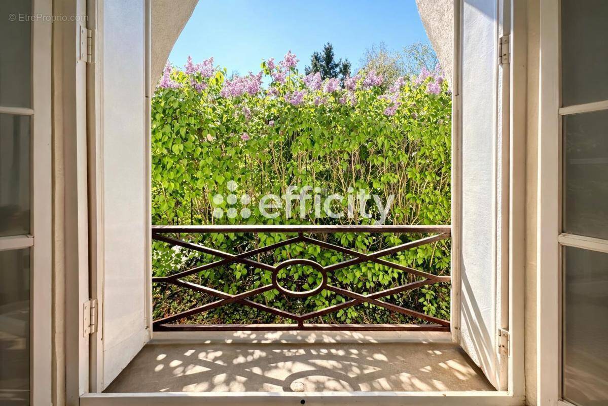 Appartement à CHAVILLE