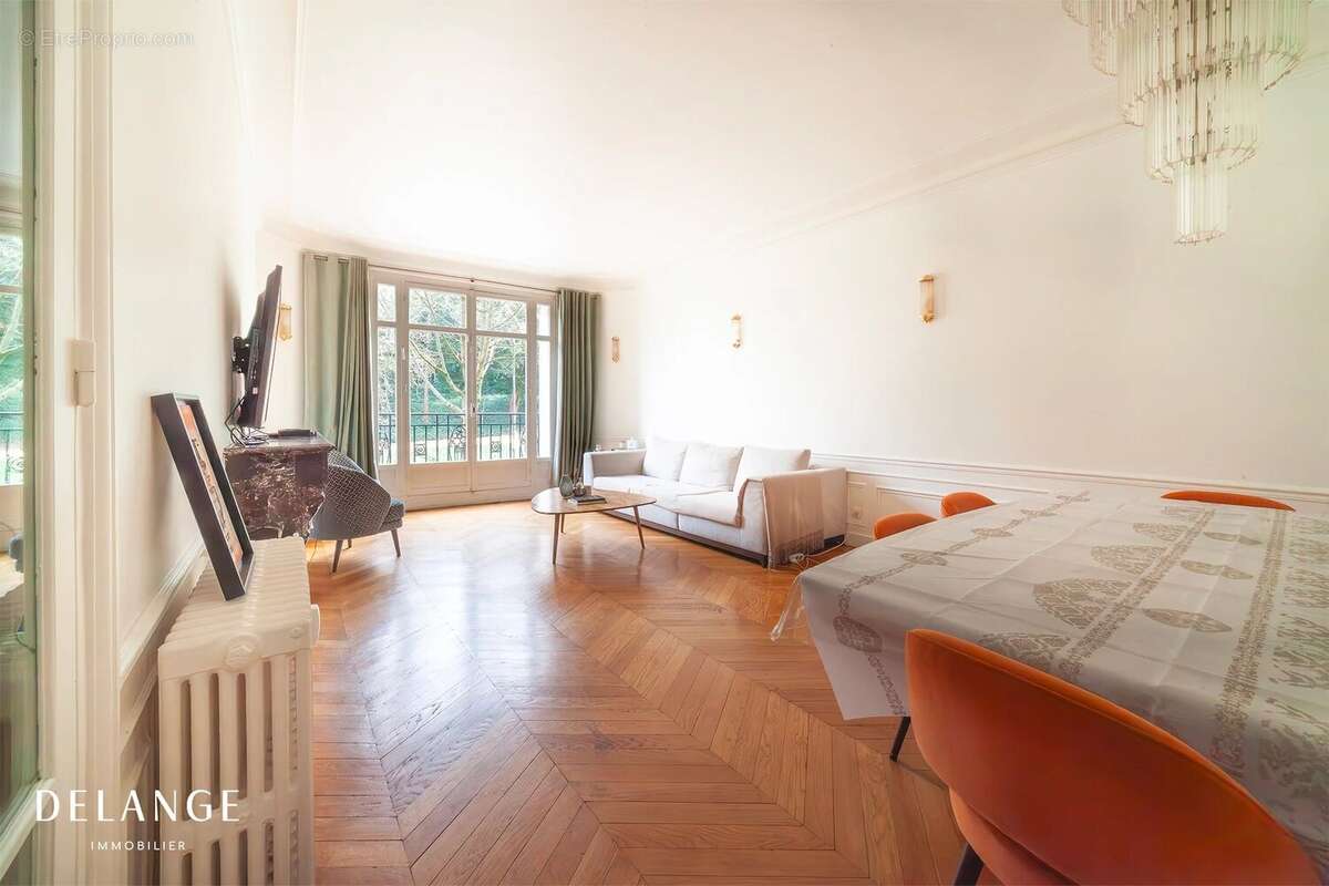 Appartement à PARIS-19E