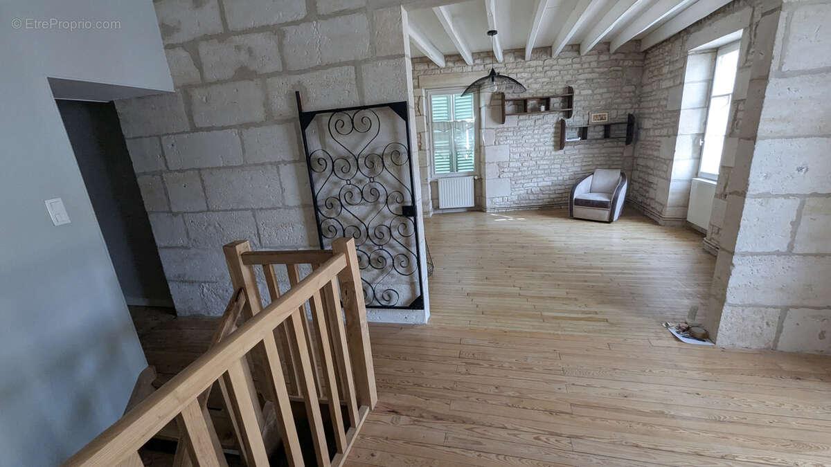 Maison à MAGNE