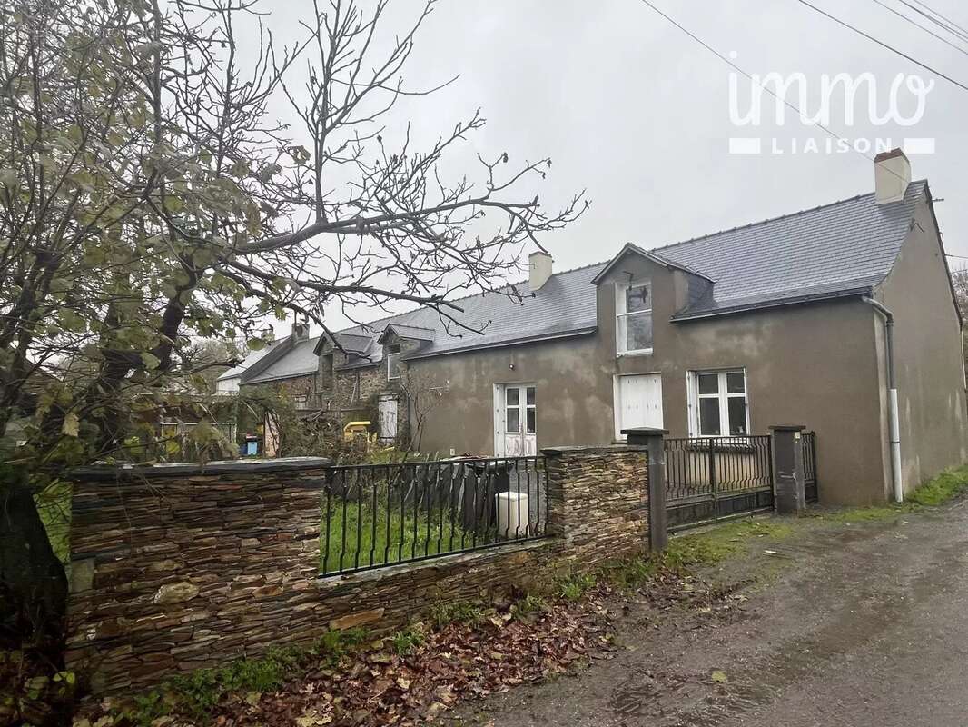 Maison à JOUE-SUR-ERDRE