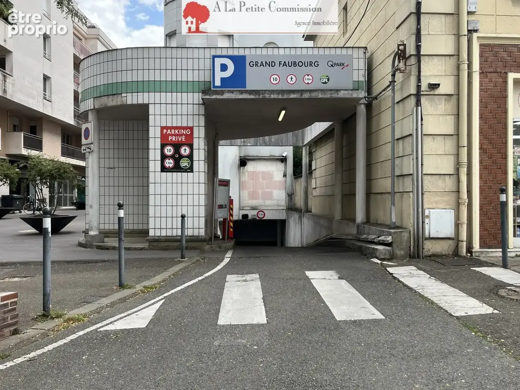 Parking à CHARTRES