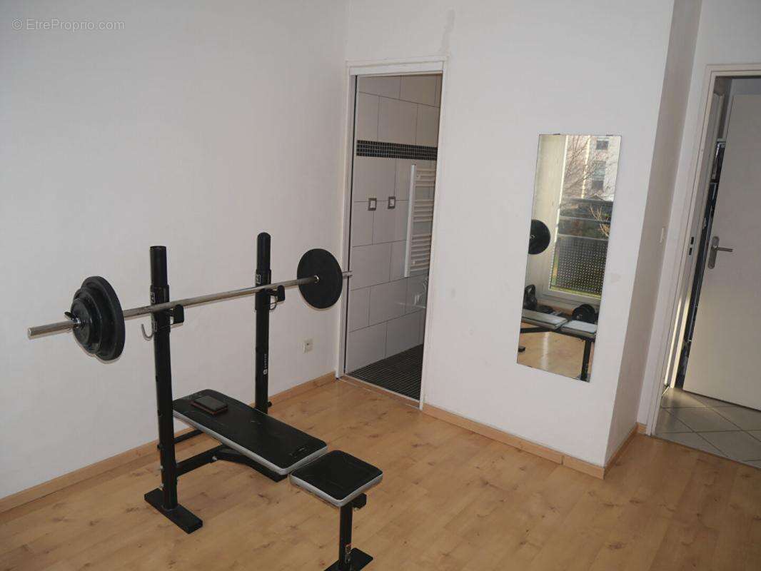 Appartement à MEYZIEU