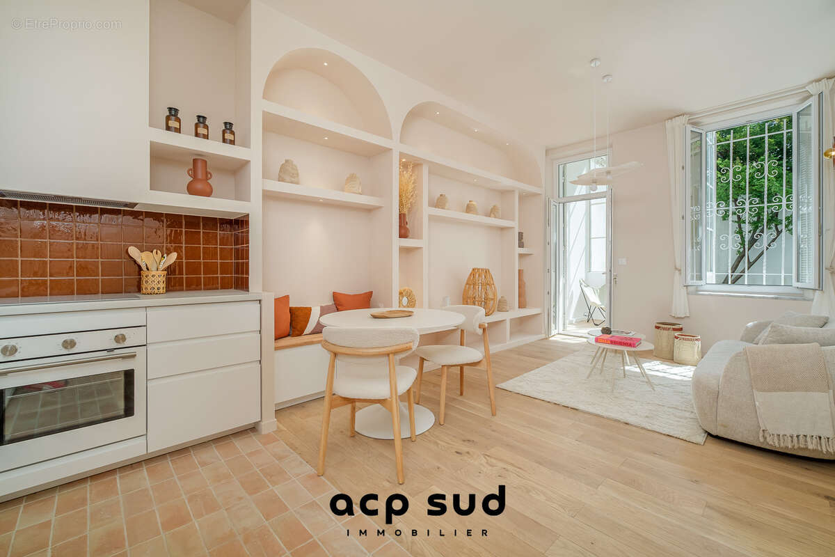 Appartement à MARSEILLE-7E
