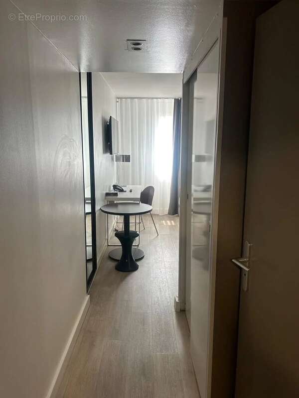 Appartement à MARSEILLE-5E