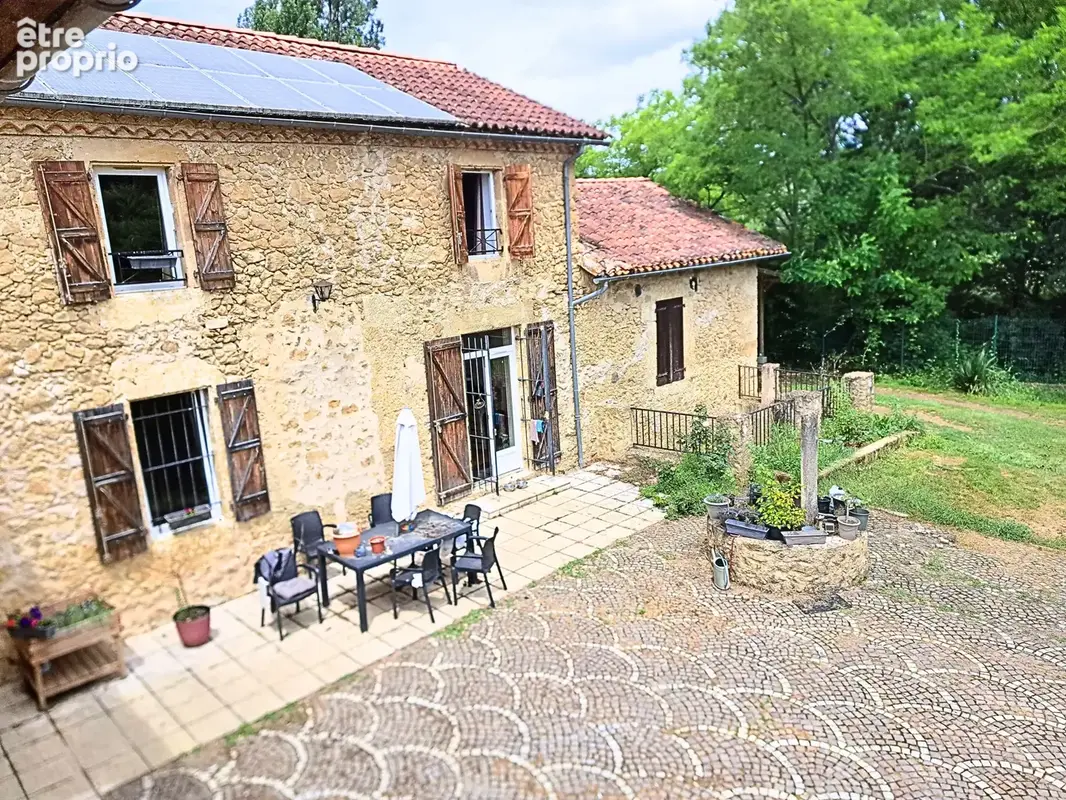 MAISON 231m2 sur 8300m2 de terrain - photo 3