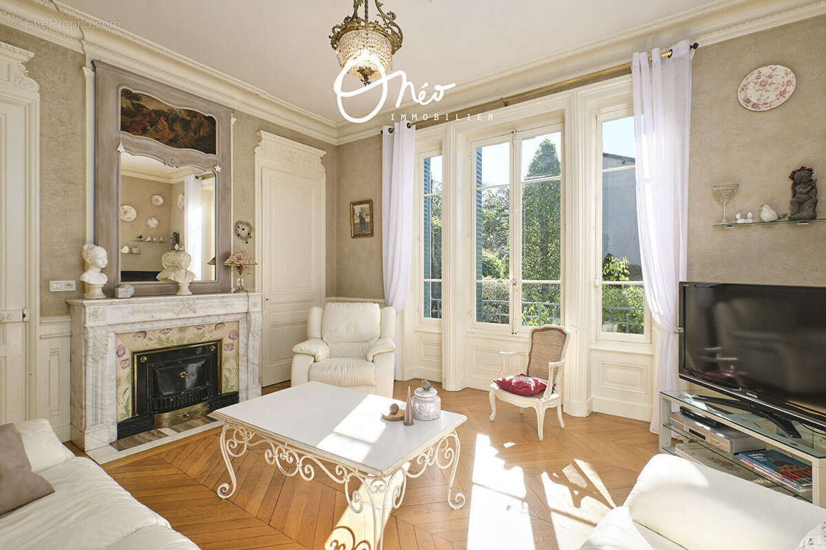 Maison à SAINT-SYMPHORIEN-D'OZON
