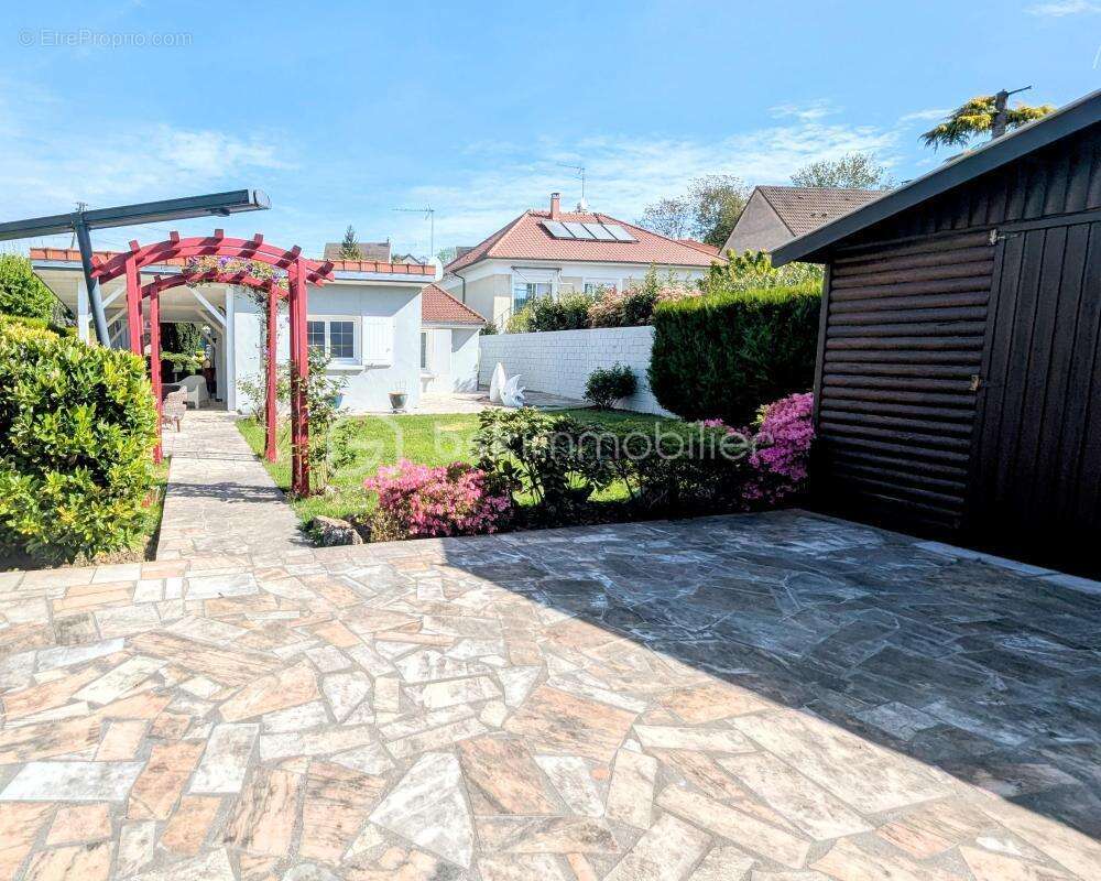 Maison à SUCY-EN-BRIE