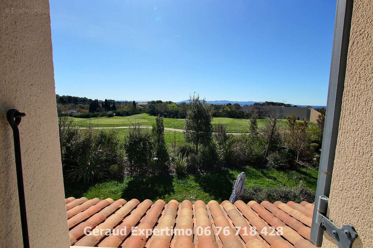 Superbe villa 5 pièces avec vue imprenable sur le golf  10mn du centre  Aix-en-Provence - piscine - photo 3