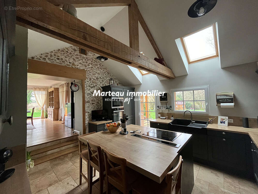 Maison à PARIGNE-L'EVEQUE