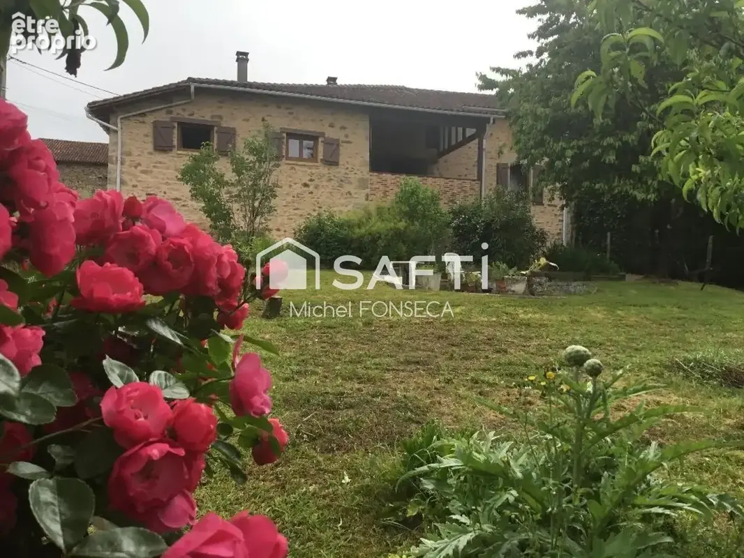 Photo 1 - Maison à SAINT-VICTURNIEN