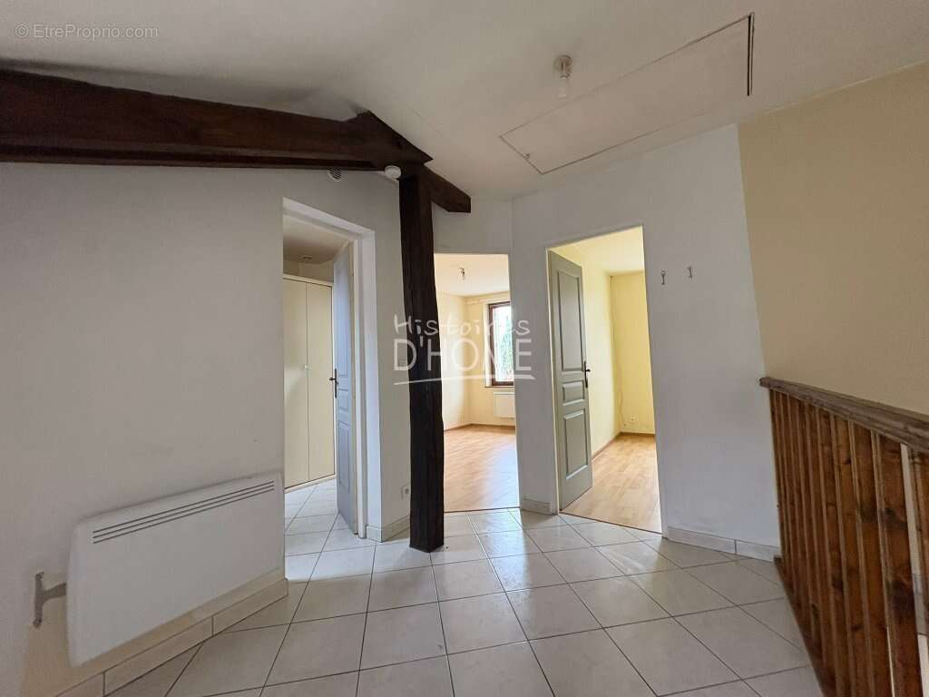 Maison à VIELS-MAISONS