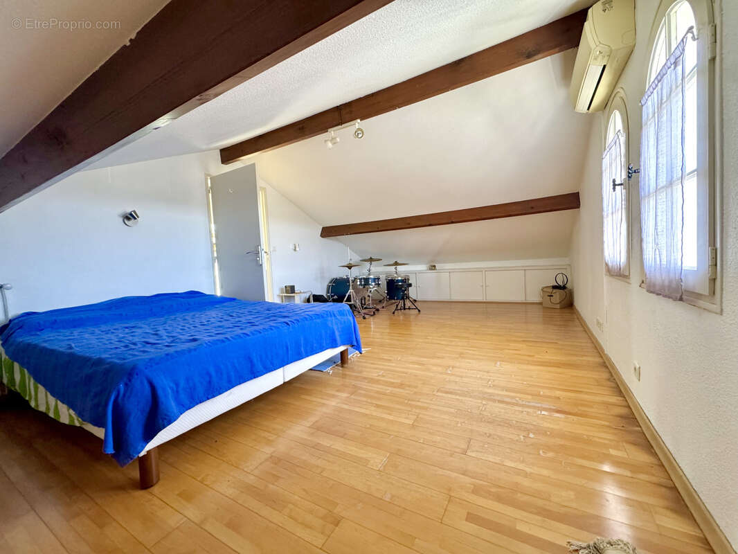 Maison 200m2 avec jardin et piscine - photo 9