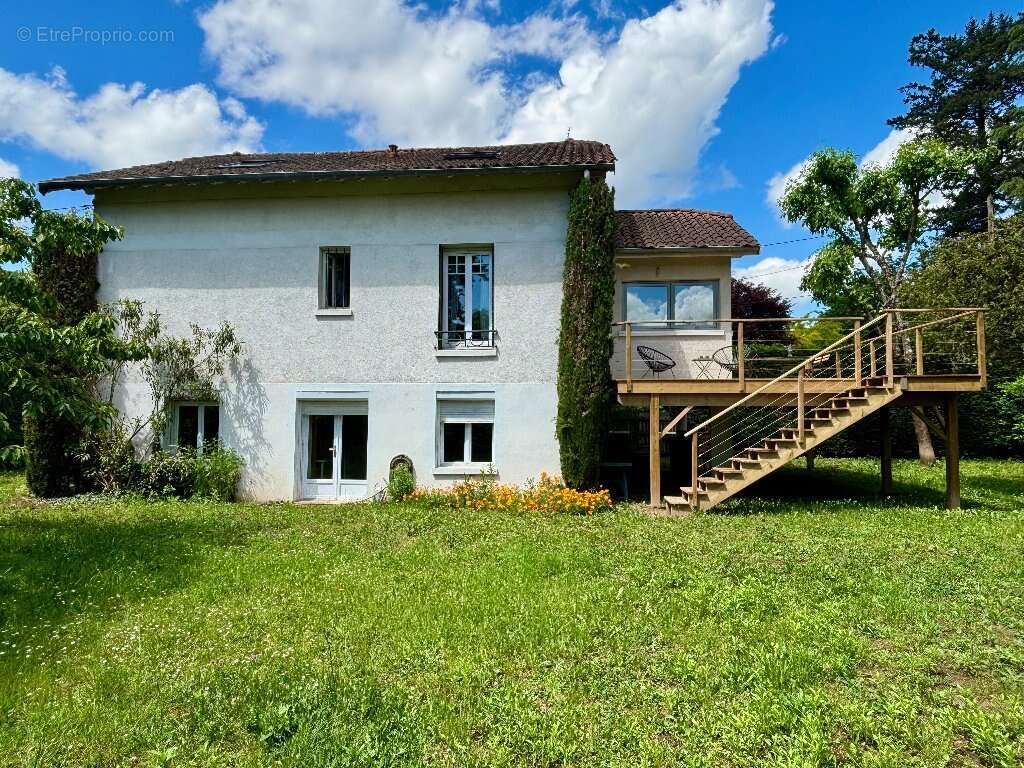 Maison à TASSIN-LA-DEMI-LUNE