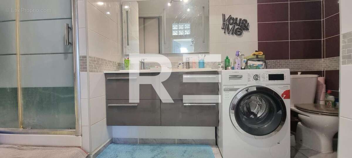 Appartement à LUNEL