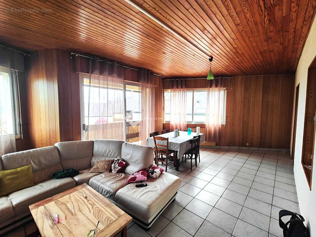 Maison 157 m² à Caurel  - photo 4
