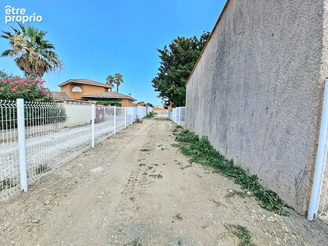 BOMPAS Terrain constructible de 1 191m2 - photo 5