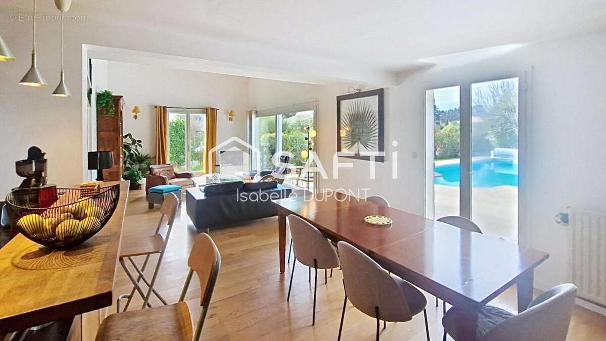 Photo 4 - Maison à LE HAILLAN