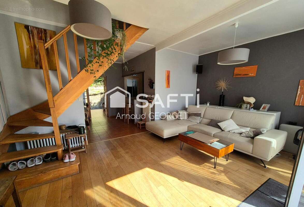 Photo 3 - Maison à ARCUEIL
