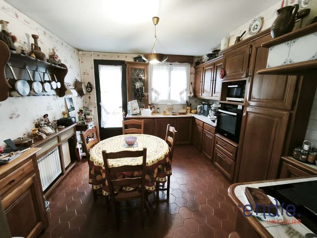 Maison à PIERREFITTE-EN-BEAUVAISIS