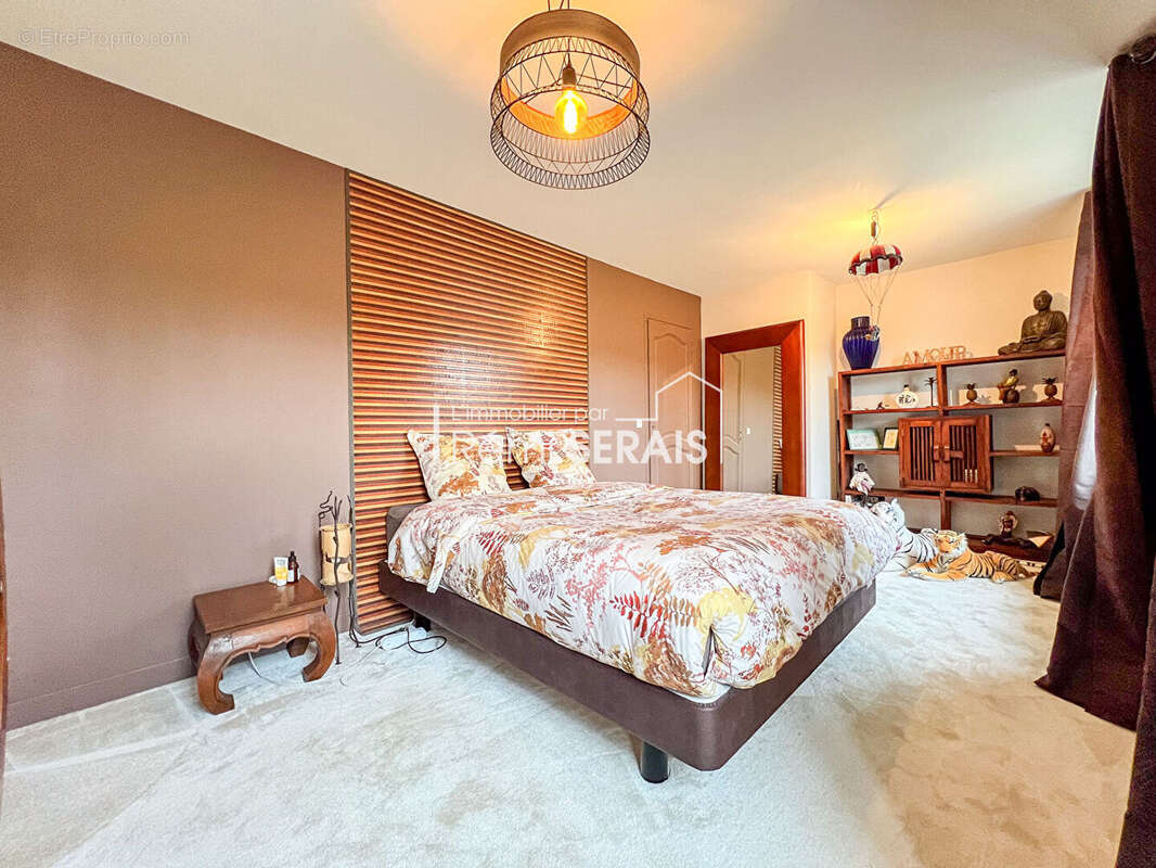 À vendre - Maison de caractère avec piscine et dépendance à Clécy, au coeur de la Suisse Normande - photo 7
