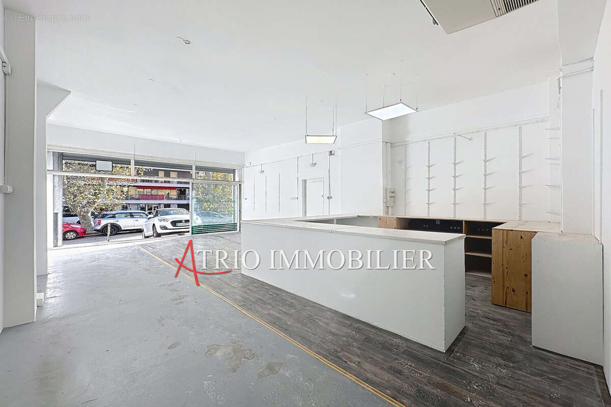 Commerce à CAGNES-SUR-MER