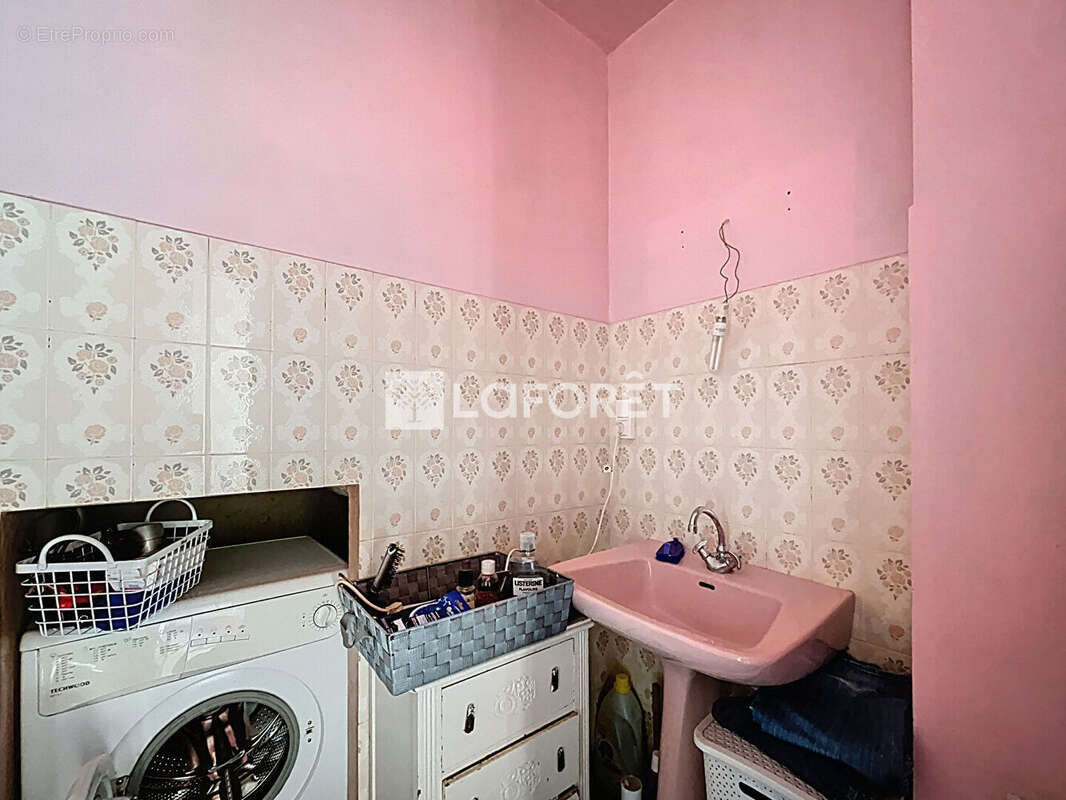 Maison à NEUFCHATEAU