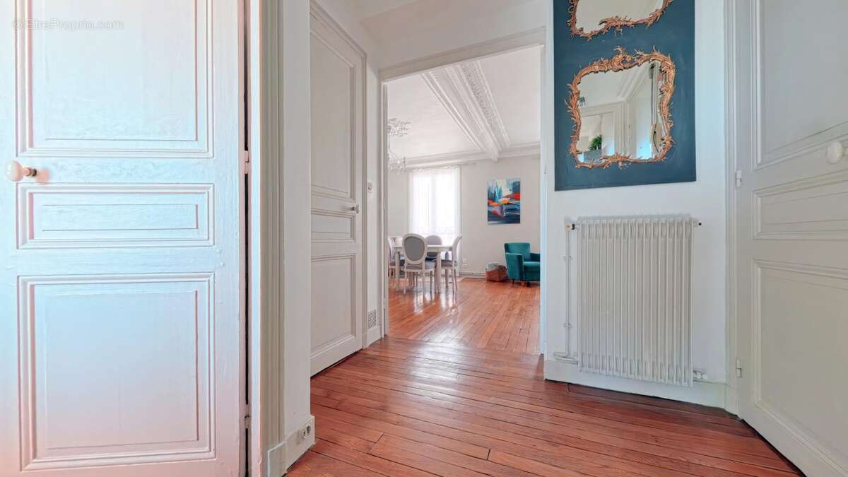 Appartement à SAINT-MAUR-DES-FOSSES