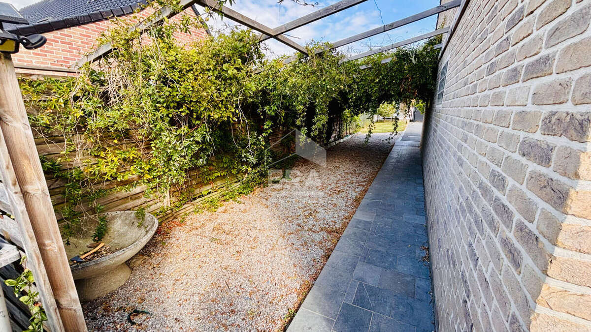 Maison à ROQUETOIRE