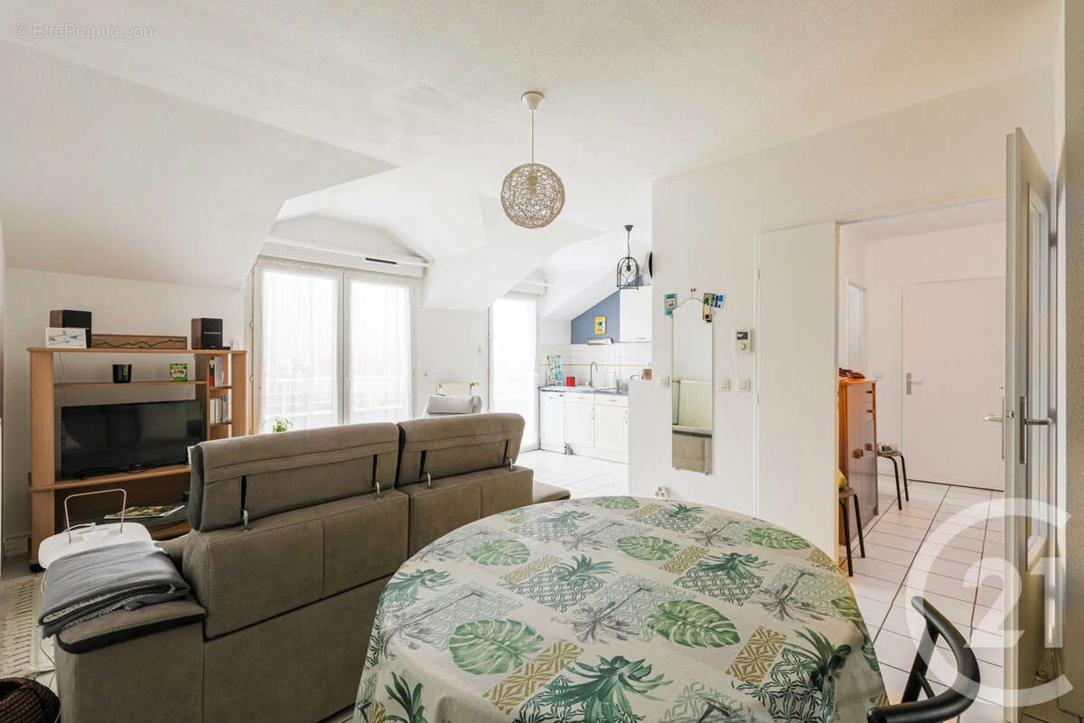 Appartement à FONTAINE