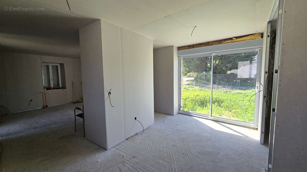 Maison à SAINT-GEORGES-DU-BOIS