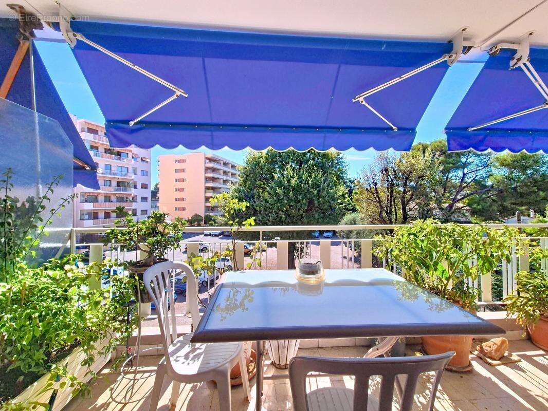 Appartement à LE CANNET