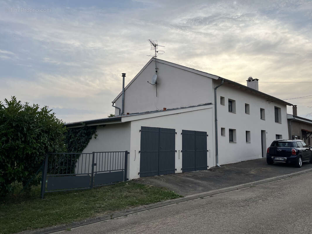 Maison à SAINT-JURE