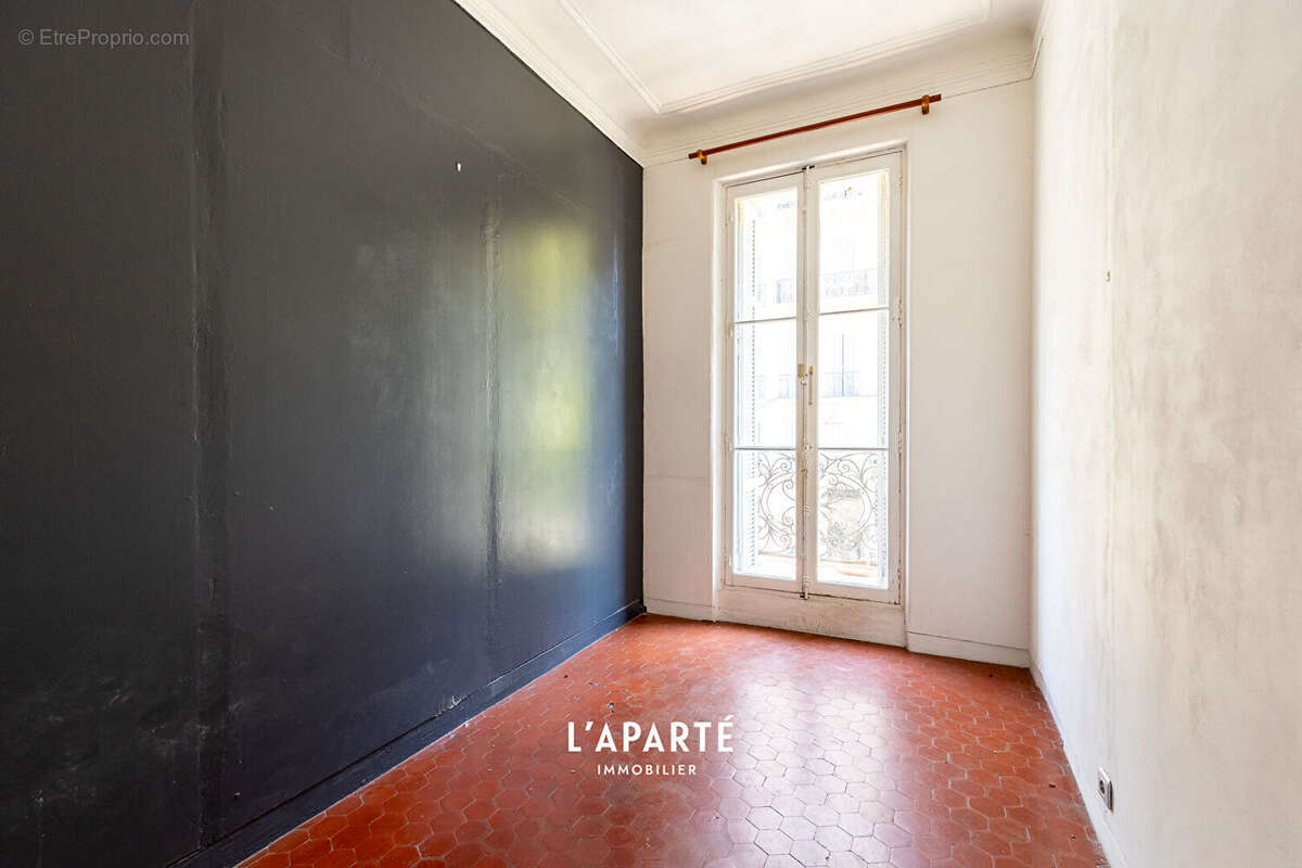 Appartement à MARSEILLE-6E