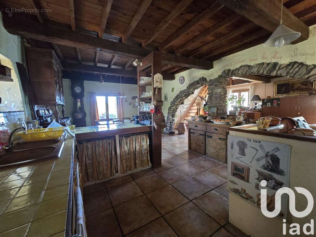 Maison 115 m² à Villeneuve-Les-Corbieres  - photo 9