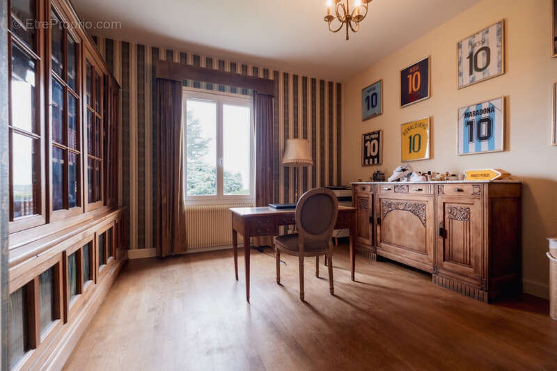 Maison à vendre 7 pièces proche de PARAY LE MONIAL (71) - photo 6