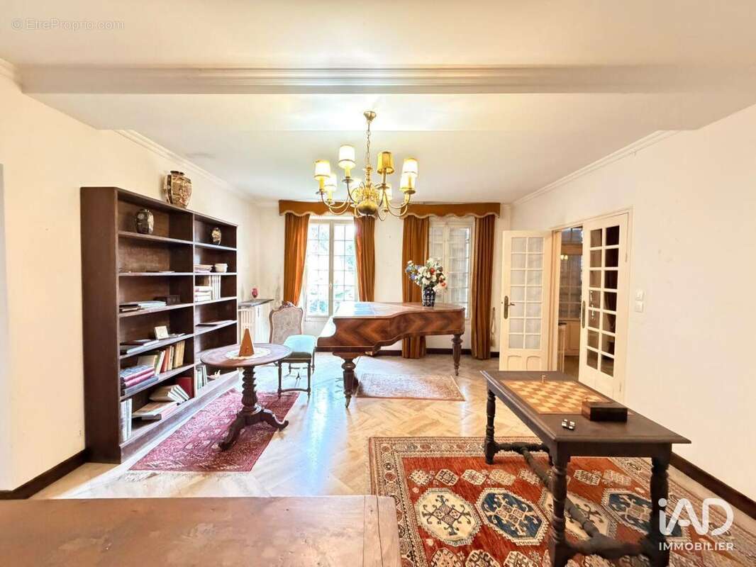 Maison 486 m² à Cerisiers  - photo 6
